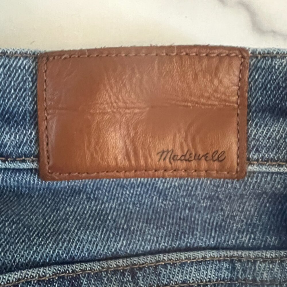 Madewell Cali Demi-Boot Jeans, Fleetwood Wash, Size 28T - Picture 7 of 10